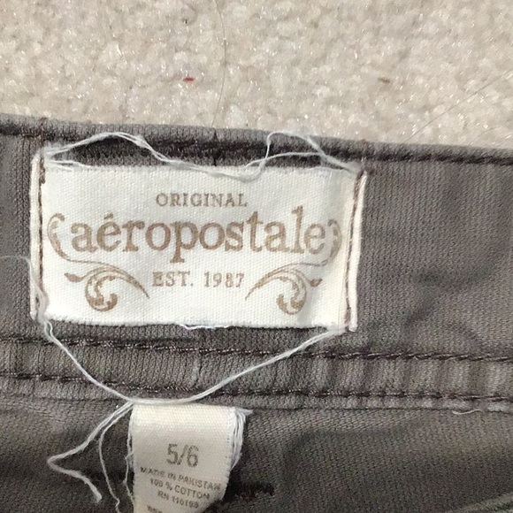 AEROPOSTALE BERMUDAS (2 for 1 Price!) - Picture 2 of 6